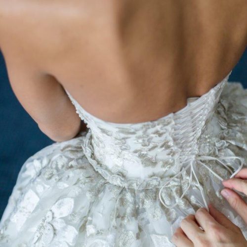 Couture à la main